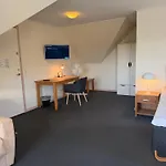 Skjoldbjerg Garnihotel Отель 3*