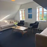 Skjoldbjerg Garnihotel Отель