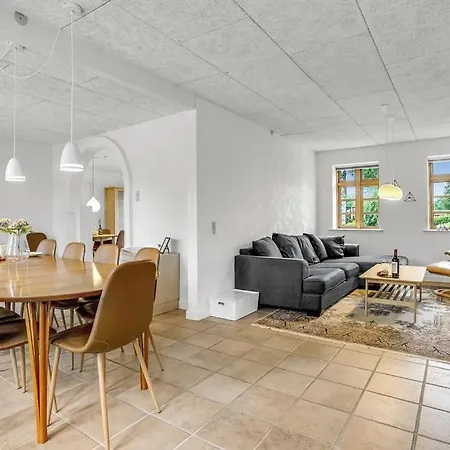 Skjoldbjerg Garnihotel Vorbasse