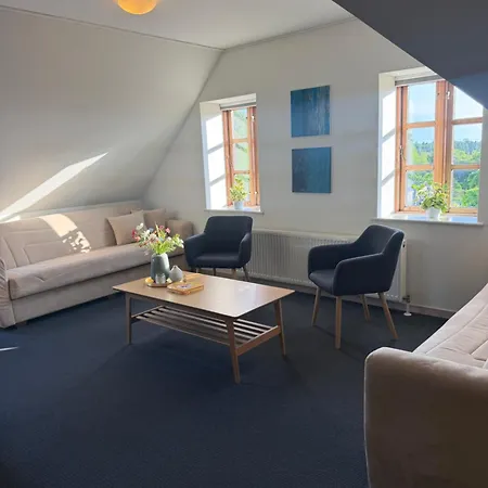 Skjoldbjerg Garnihotel Hotel