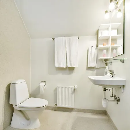 Skjoldbjerg Garnihotel 3*
